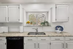 7025 Escondido Dr, Arlington, TX 76016 - Photo 9