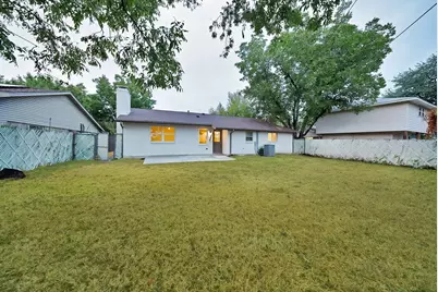 3206 Griffiths Drive, Irving, TX 75061 - Photo 3