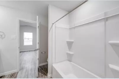 411 Cactus Court, Granbury, TX 76048 - Photo 5