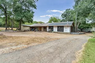 2757 Lancer Rd, Greenville, TX 75401 - Photo 17