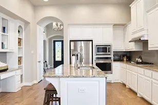 13874 Colin St, Frisco, TX 75035 - Photo 3