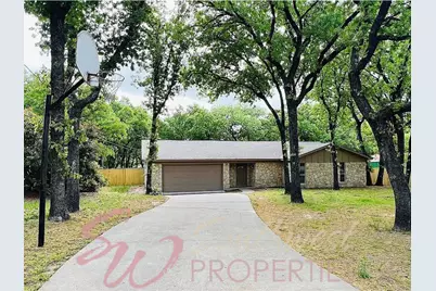 2605 W Highland Drive, Granbury, TX 76049 - Photo 1