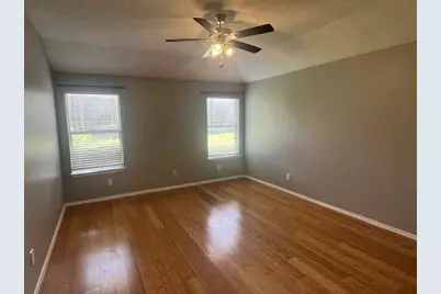 814 Elbe Drive, Arlington, TX 76001 - Photo 9