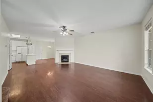 11287 Pear Ridge Dr, Frisco, TX 75035 - Photo 3