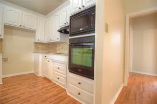 7655 Cypress Ct, North Richland Hills, TX 76182 - Photo 5