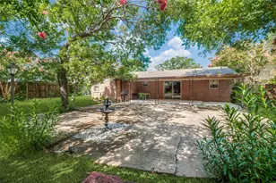 10722 Lathrop Dr, Dallas, TX 75229 - Photo 13