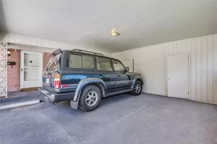10722 Lathrop Dr, Dallas, TX 75229 - Photo 11
