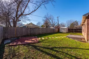 922 White Dove Dr, Arlington, TX 76017 - Photo 17