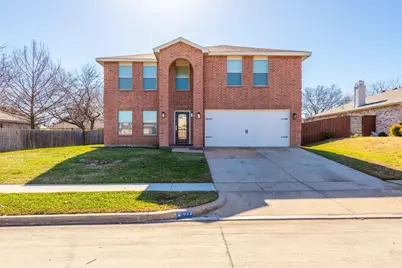 922 White Dove Drive, Arlington, TX 76017 - Photo 1