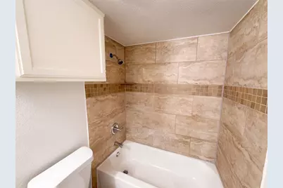 832 Brockden Drive, Mesquite, TX 75149 - Photo 9