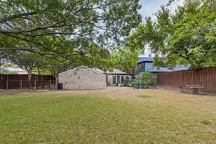 9345 E Lake Highlands Dr, Dallas, TX 75218 - Photo 7