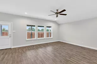 3344 Pier Vw St, Grand Prairie, TX 76065 - Photo 9