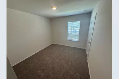 109 Labein Avenue, Greenville, TX 75402 - Photo 7