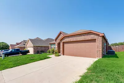 4829 Lemon Grove Drive, Fort Worth, TX 76135 - Photo 3