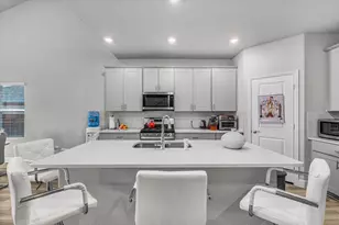 5665 Castle Peak Bnd, Fort Worth, TX 76126 - Photo 5