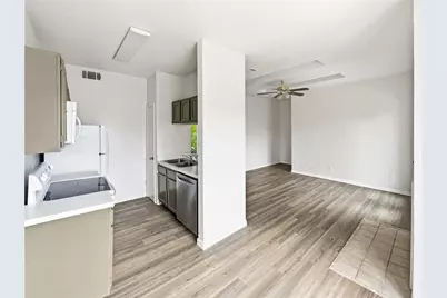 7126 Holly Hill Drive #304, Dallas, TX 75231 - Photo 5