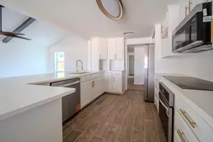 8820 S Normandale St, Fort Worth, TX 76116 - Photo 9
