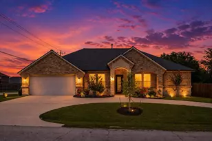 101 Sycamore Lane, Roanoke, TX 76262 - Photo 1