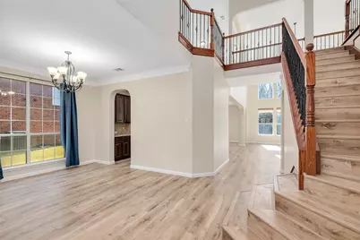 2319 Comanche Trail, Grand Prairie, TX 75052 - Photo 7