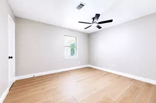 209 W Southern Ave, Saginaw, TX 76179 - Photo 11
