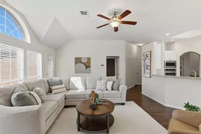 416 Kyle Lane, Lewisville, TX 75067 - Photo 9