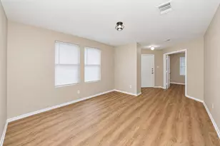 625 Horn St, Crowley, TX 76036 - Photo 11