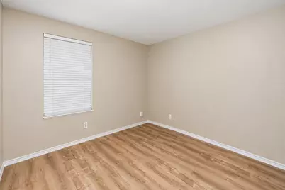 625 Horn Street, Crowley, TX 76036 - Photo 5