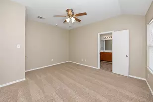 625 Horn St, Crowley, TX 76036 - Photo 21