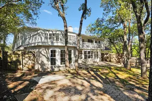 2872 Hurstview Dr, Hurst, TX 76054 - Photo 35
