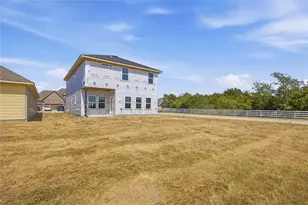601 Greyson Ln, Greenville, TX 75402 - Photo 3