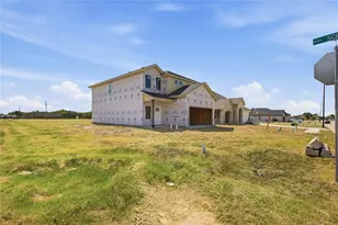 601 Greyson Ln, Greenville, TX 75402 - Photo 1