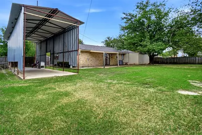 803 S 1st Street, Sanger, TX 76266 - Photo 15