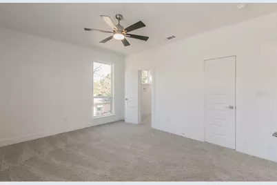 3908 Vilbig Road, Dallas, TX 75212 - Photo 25
