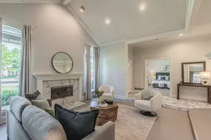 300 Sundance Cir, Irving, TX 75063 - Photo 7