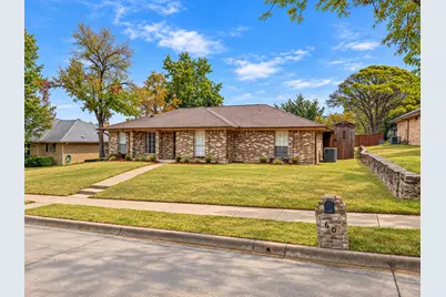 1605 Brighton Drive, Carrollton, TX 75007 - Photo 3