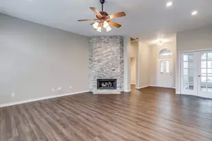 7901 Ember Oaks Dr, North Richland Hills, TX 76182 - Photo 5