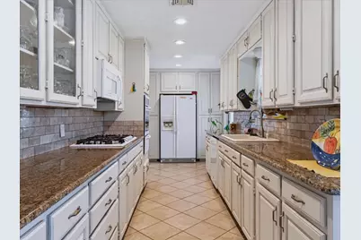 6309 Solona Circle N, Haltom City, TX 76117 - Photo 9