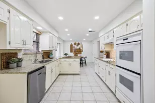 4540 New Orleans Dr, Plano, TX 75093 - Photo 11