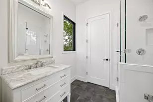 4437 Grassmere Ln, University Park, TX 75205 - Photo 7