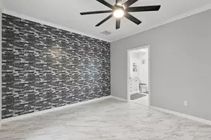 3825 Branch Hollow Cir, Carrollton, TX 75007 - Photo 11