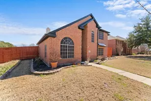 7022 Cottonwood Cir, Sachse, TX 75048 - Photo 1