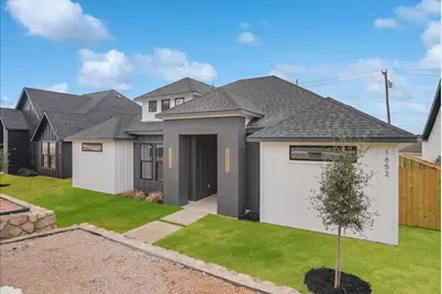 1652 W Wintergreen Road, Lancaster, TX 75134 - Photo 3