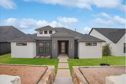 1652 W Wintergreen Road, Lancaster, TX 75134 - Photo 1