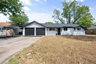 316 Wintercrest Rd, Burleson, TX 76028 - Photo 1