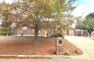 1406 Chancellor Dr, Kaufman, TX 75142 - Photo 3