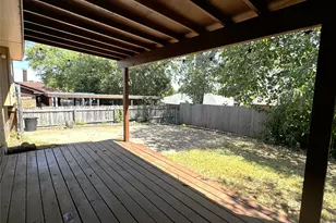 2320 Chestnut Way, Bedford, TX 76022 - Photo 7