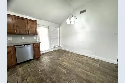 2320 Chestnut Way, Bedford, TX 76022 - Photo 11