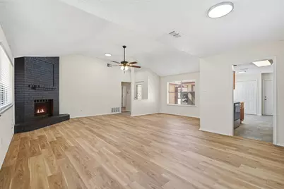 2405 Amber Hill Lane, Euless, TX 76039 - Photo 7