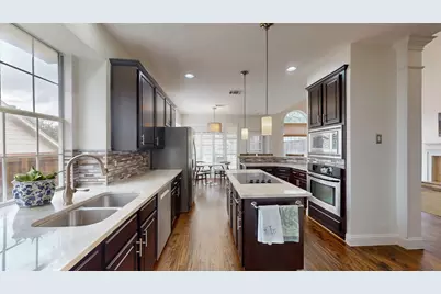 2148 Brookgate Drive, Grapevine, TX 76051 - Photo 13