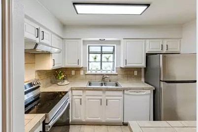 15221 Berry Trail #304, Dallas, TX 75248 - Photo 7